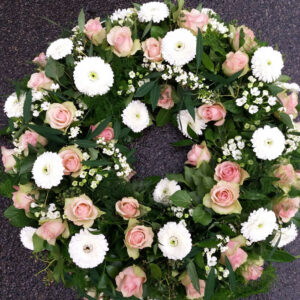 Blumen Nicolaye - rundgesteckter Trauerkranz